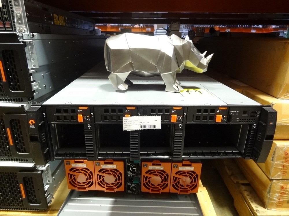 Pure X70-R3 Storage Flash Array X70 R3