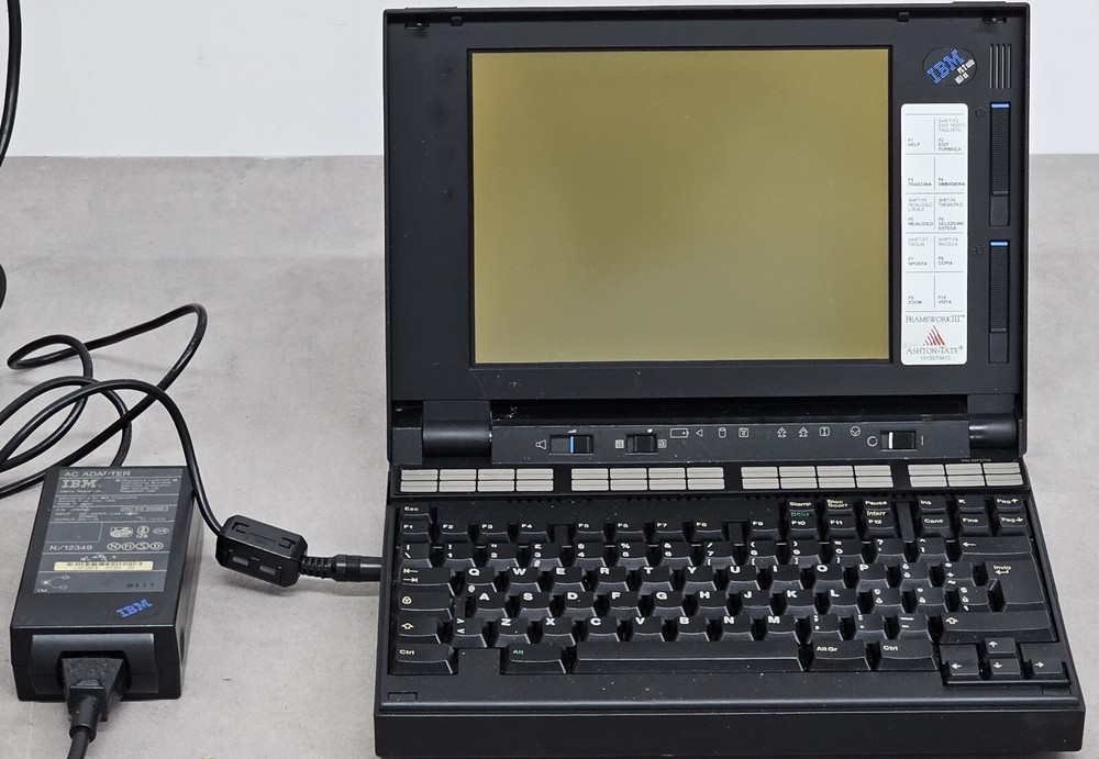IBM PS/2 Note N51 SX Notebook Computer
