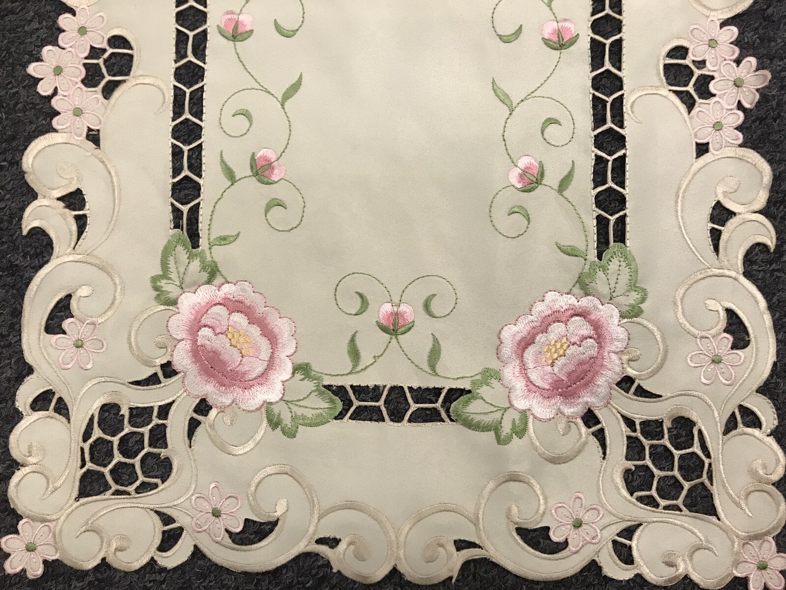 Cutwork Embroidered Lace Rose Placemat Table Runner Scarf Wedding Party Dining