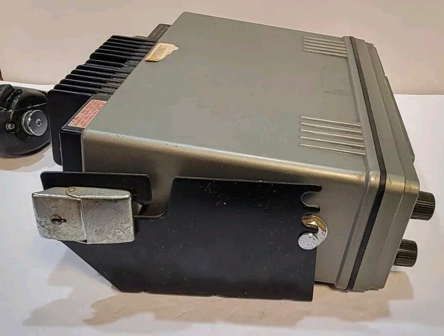 Icom VHF Marine Transceiver IC-M80 Untested