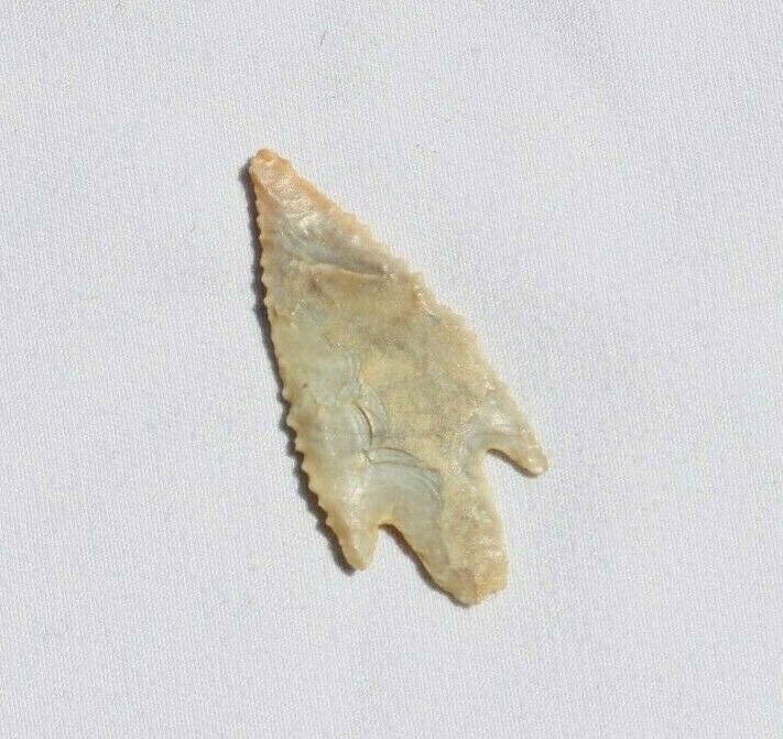 SAHARA NEOLITHIC WHITE FROSTED TRANSLUCENT AGATE POINT