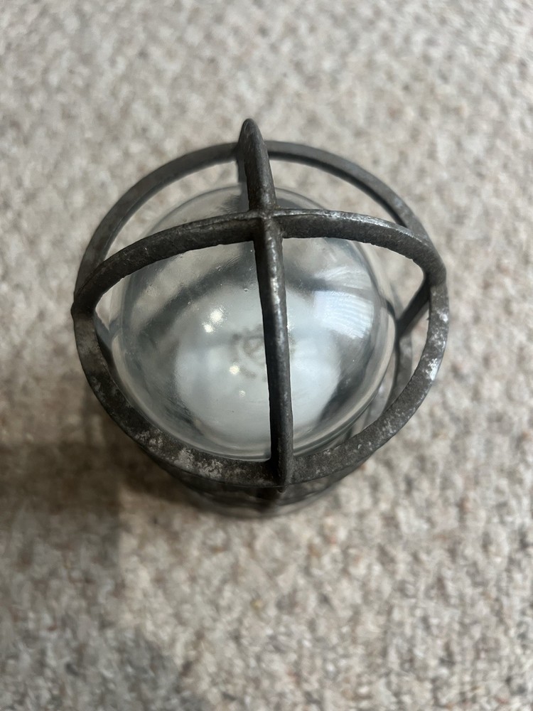 Killark Explosion Proof Light Fixture Max Lamp Size 150 Watts Max