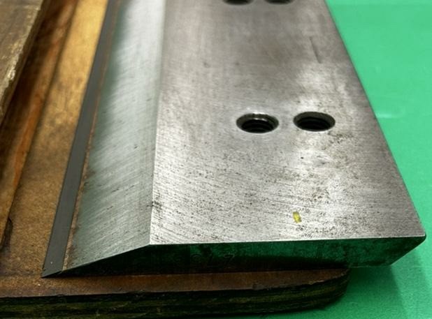 Kolbus 22" Guillotine Paper Cutter Blade Has Been Sharpened