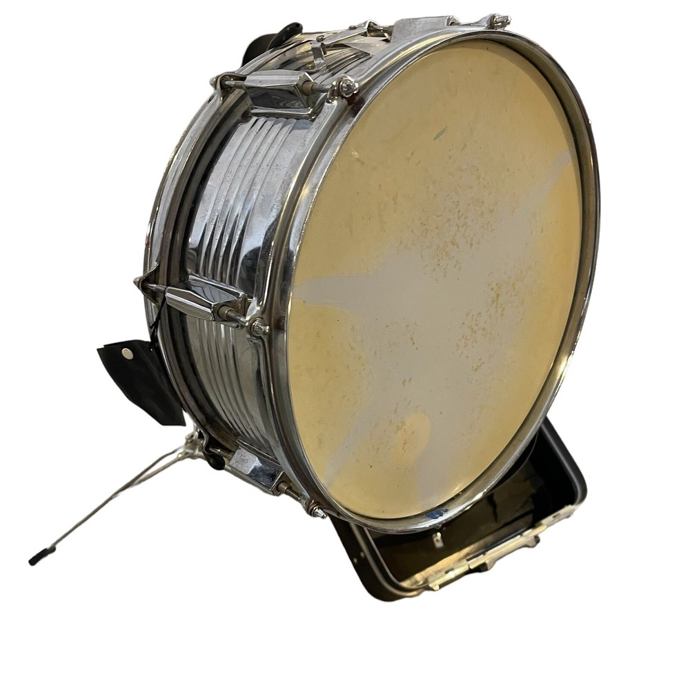 Snare drum kit with stand and black case plus Breeze Easy Method Book