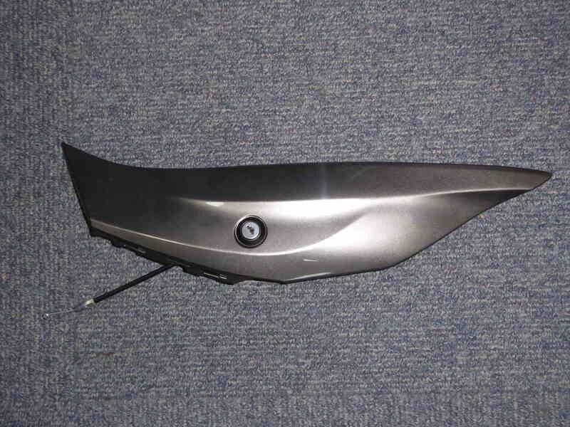 ZX10R LEFT SEAT PANEL 2016 2019 SILVER