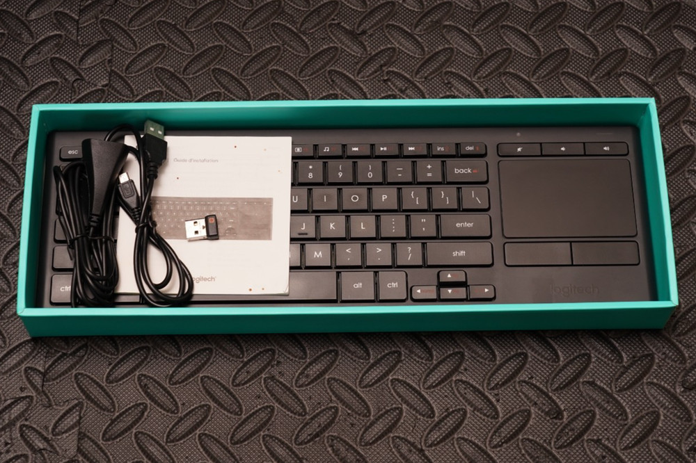 Logitech K830 Illuminated Wireless Keyboard Touchpad Bluetooth Dongle USB