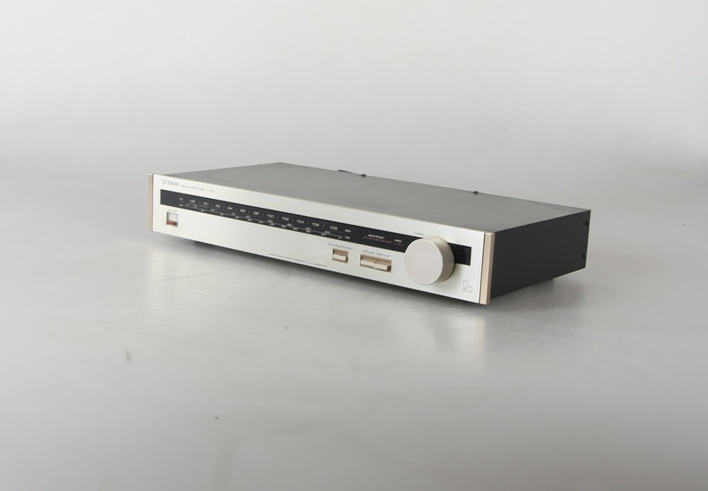 Luxman T-210L Stereo Tuner