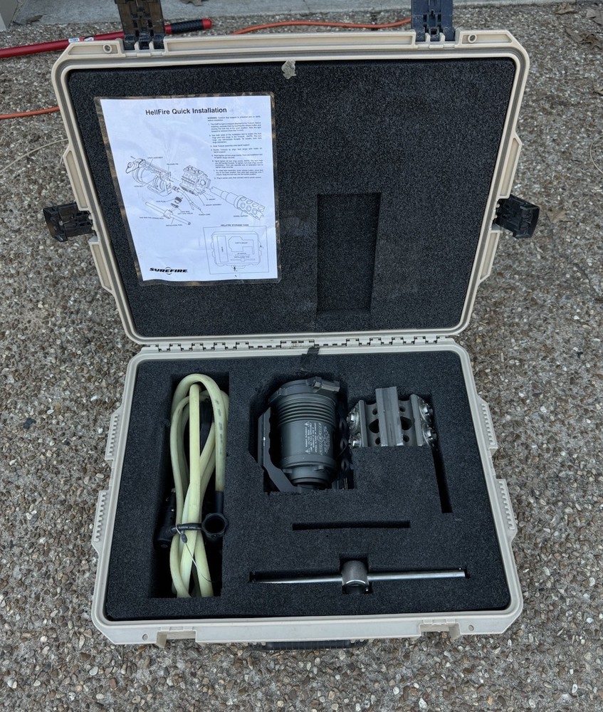 Surefire Hellfighter High Intensity Light - Combat Short Barrel Mount C