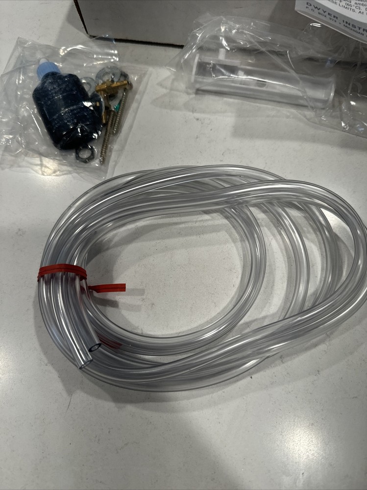 New Dwyer 41-2 Mark II Manometer .2-2.4 W.C.