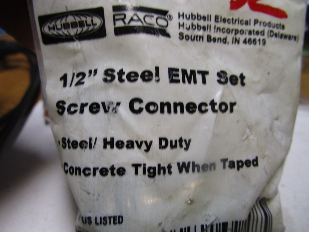 RACO 2002-8 EMT SET SCREW CONNECTOR