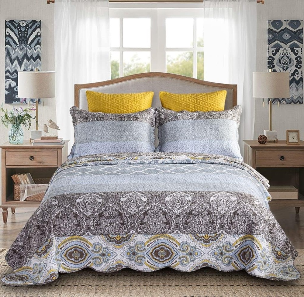 Oversized Queen Quilt Set Patchwork Bedspread 110x118 Inch 100% Cotton
