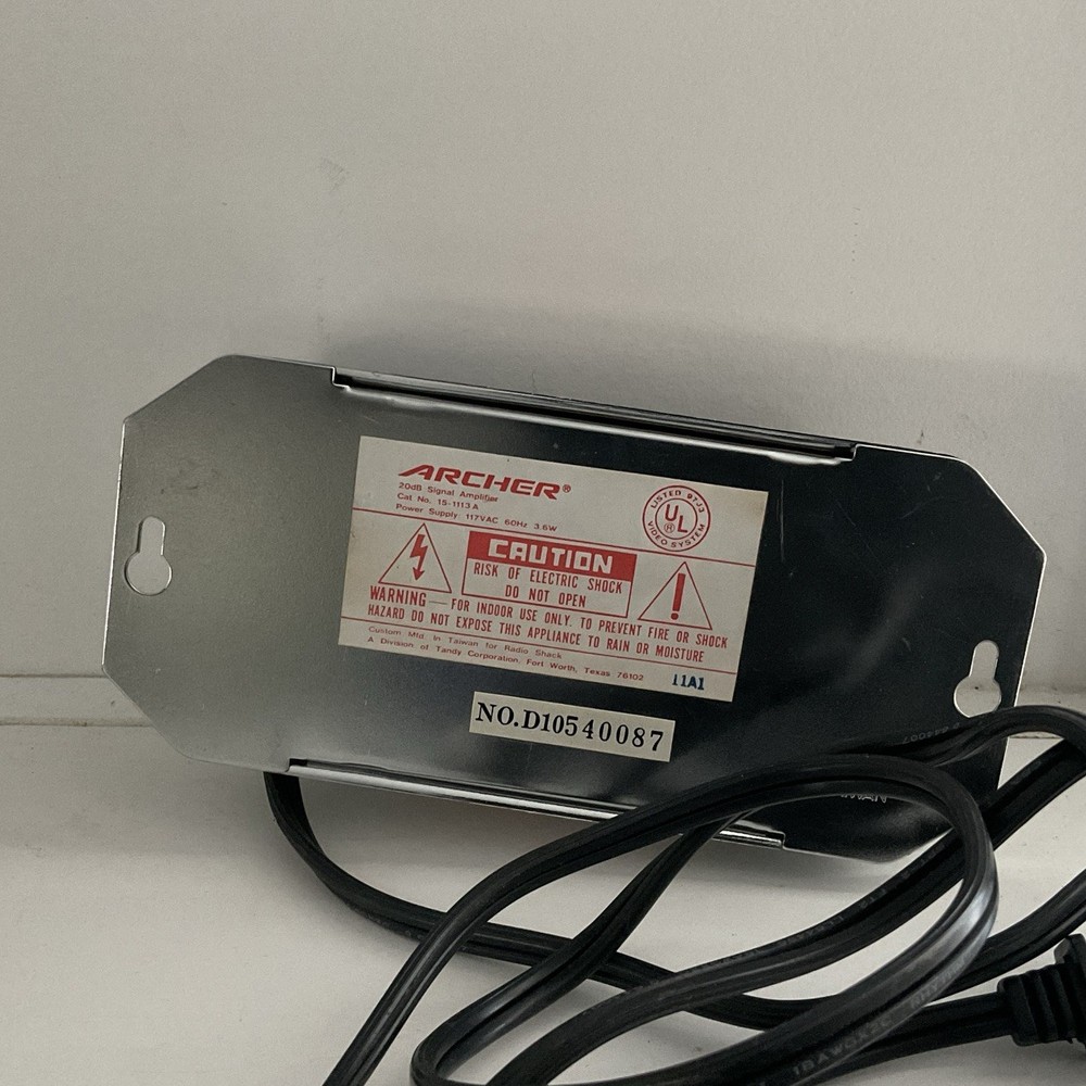 Archer 15-1113A UHF/VHF/FM Amplifier