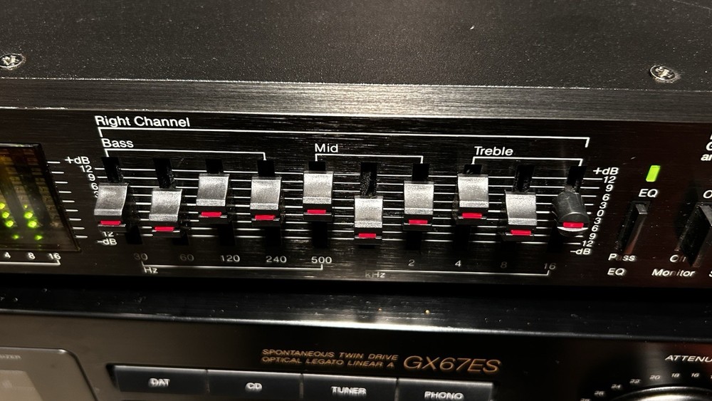 AUDIOSOURCE EQ EIGHT EQUALIZER