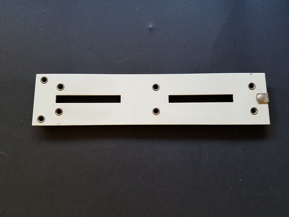 FLUKE 5100B Calibrator - Metal Bracket