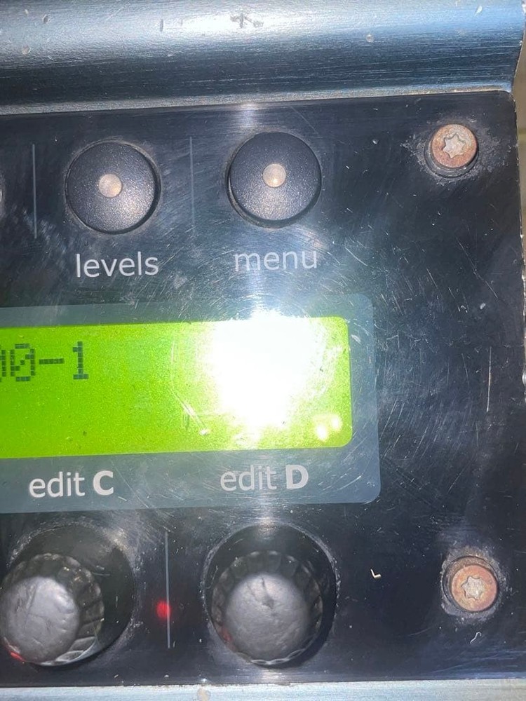 TC Electronic Nova System Guitar Multi Effects Processor Pedalboard Tested Japan