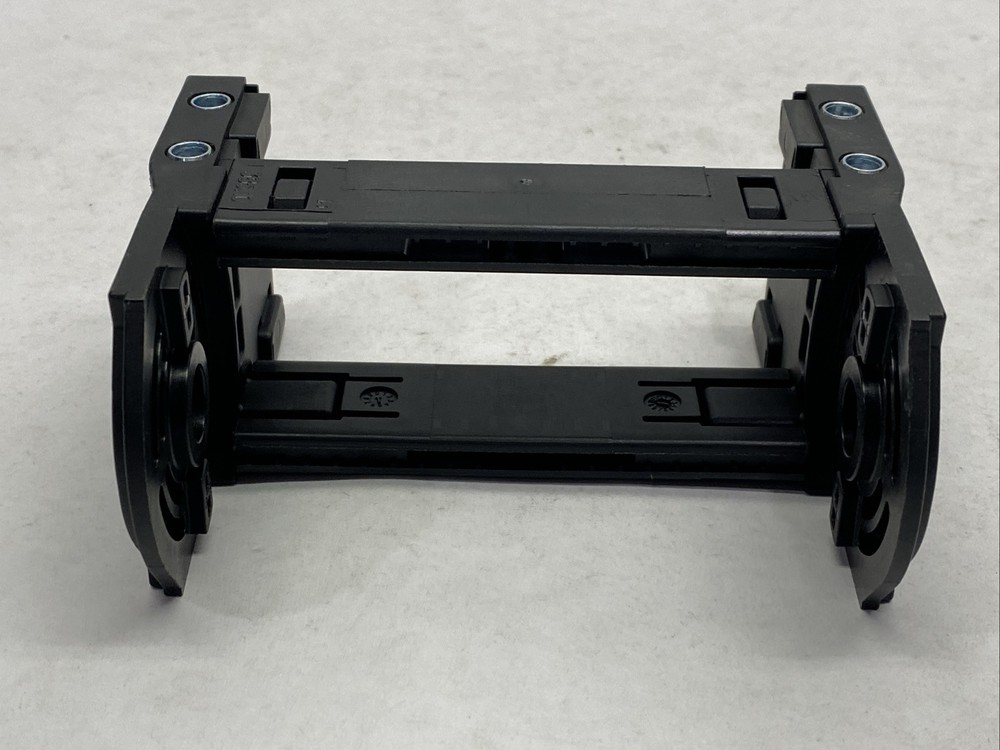 Igus E4-321-20-1-1 Pivoting End Bracket For Cable Chain