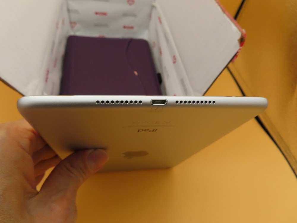 Apple iPad Mini 4th Gen. 32GB, Wi-Fi Silver