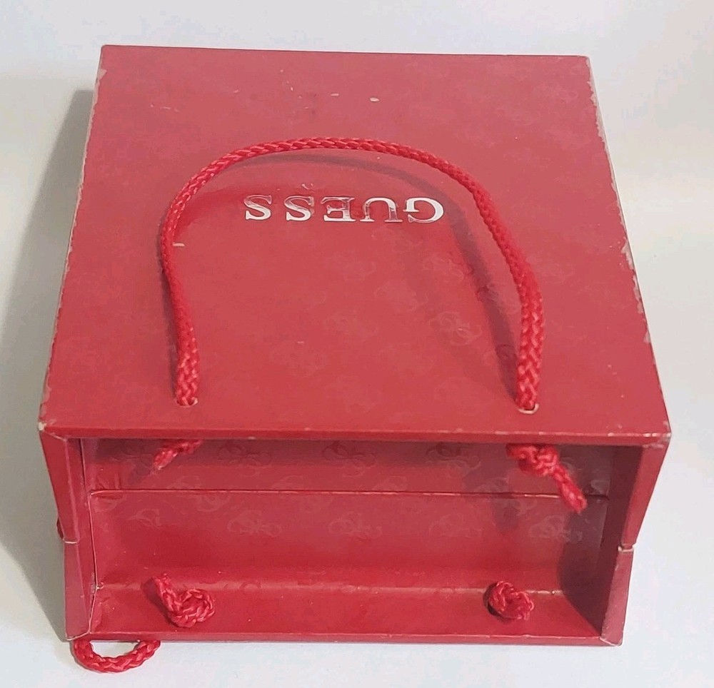 Beautiful Guess Watch Presentation Box