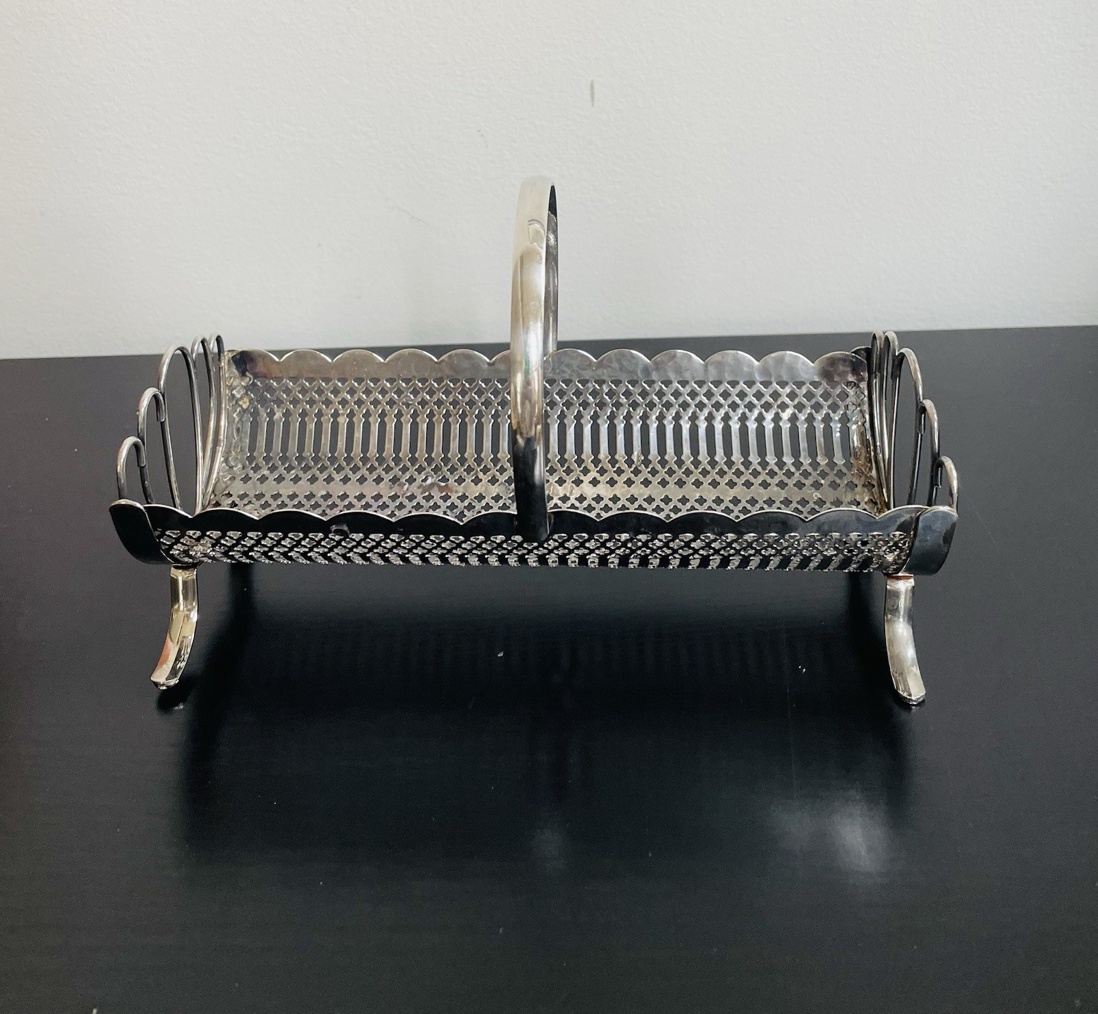 VTG Silver Plated Reticulated Decorative Biscuit, Cracker Caddy