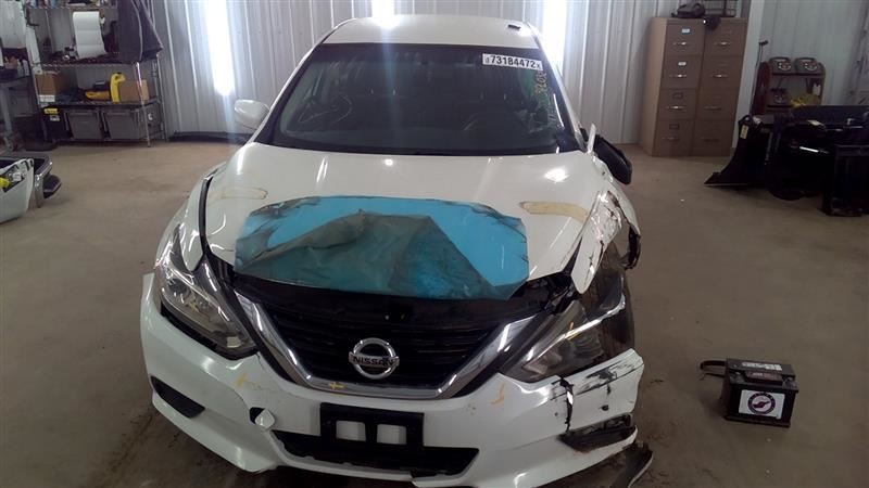 ALTIMA 2016 High Mounted Stop Light 1044314241
