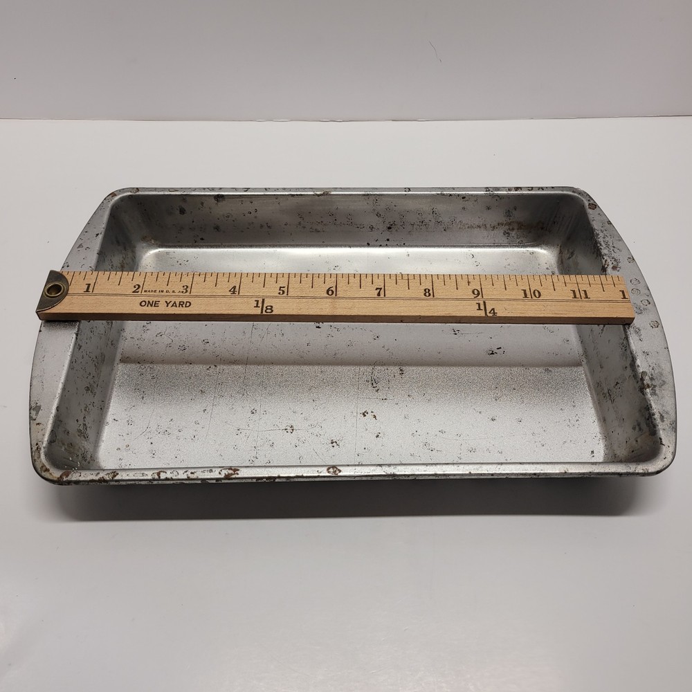 2 VTG 11x7 Rectangular Cake/Baking Pans