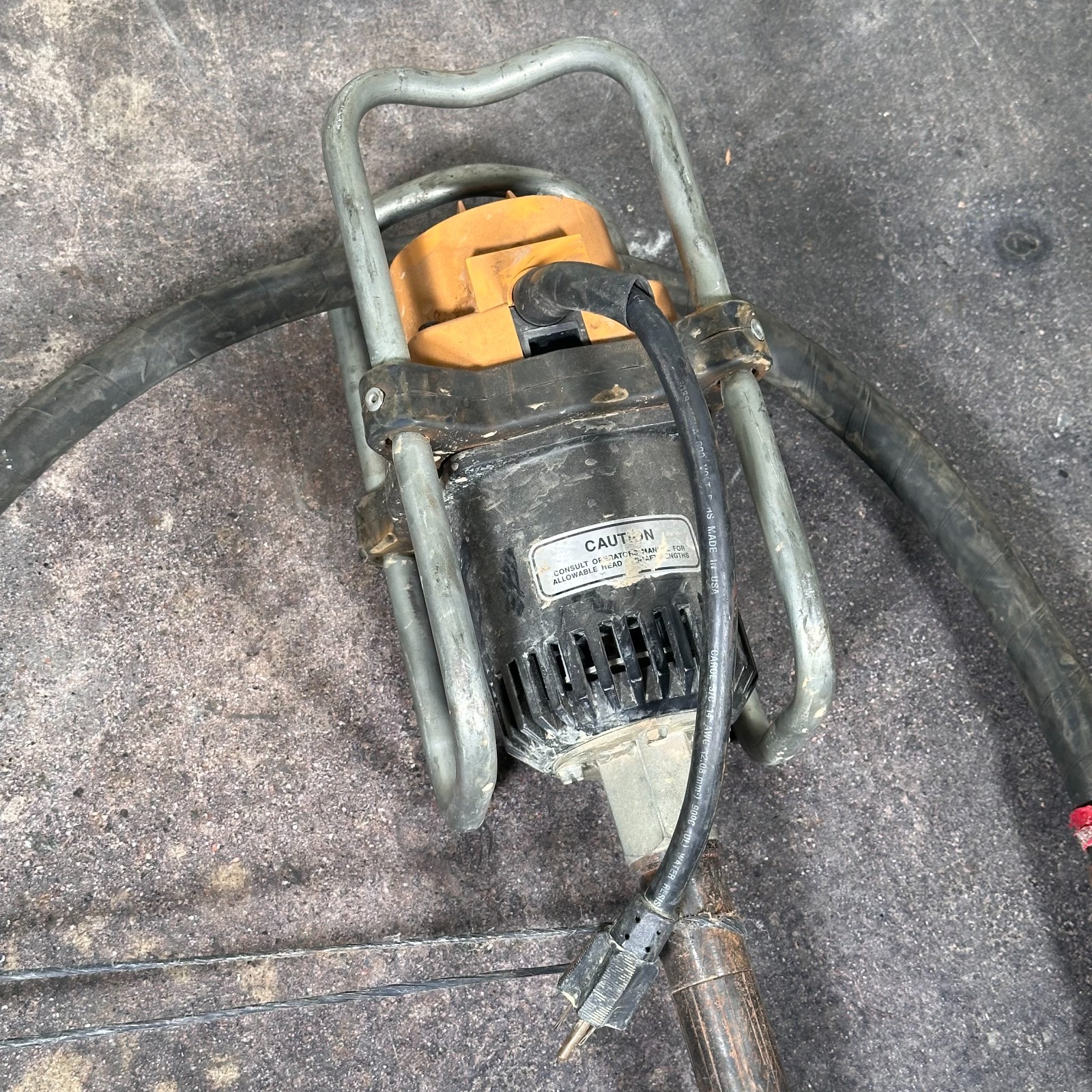 Wyco 993 115V / 15A Electric Concrete Vibrator Universal Motor w/ Flex Shaft