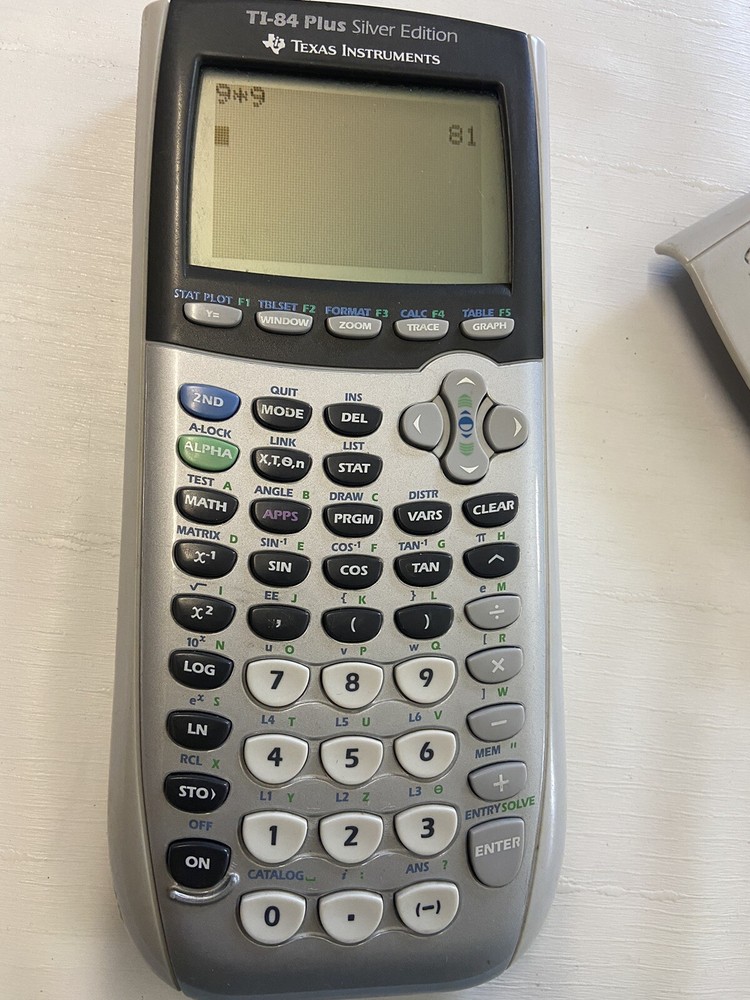Texas Instruments TI-84 Plus Silver Edition Graphing Calculator *WORKING*