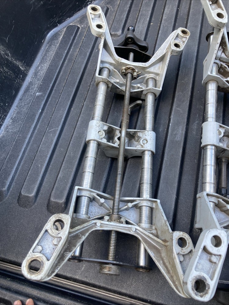 Hunter Engineering alignment wheel adapters set of Five Read Below With Rim Pin