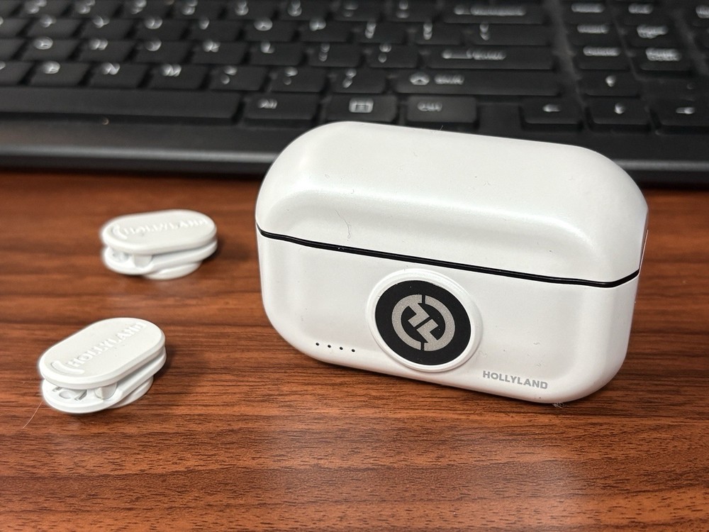 Hollyland Lark M2 Wireless Lavalier Microphone (USB-C Input)