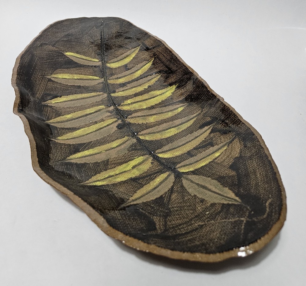 Signed Studio Art Pottery Leaf Pattern Textured Plate