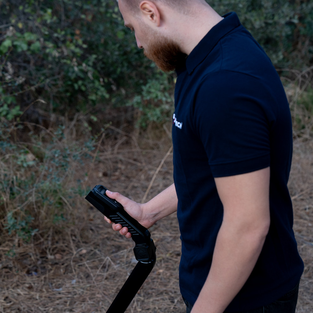 GROUNDTECH GR-4 3D Metal Detector | Deep Seeking