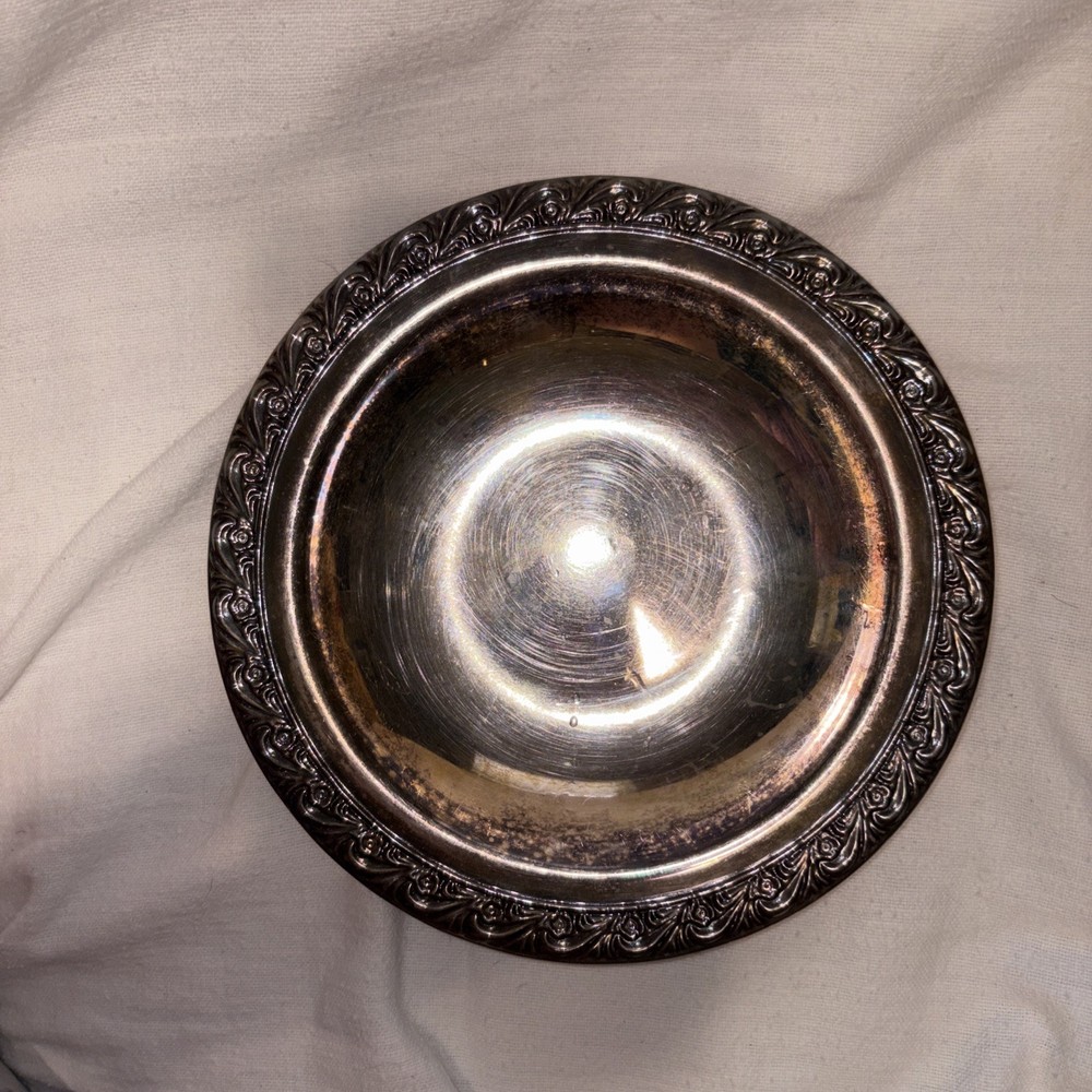 William And Rogers Silver plate 7” Bowl