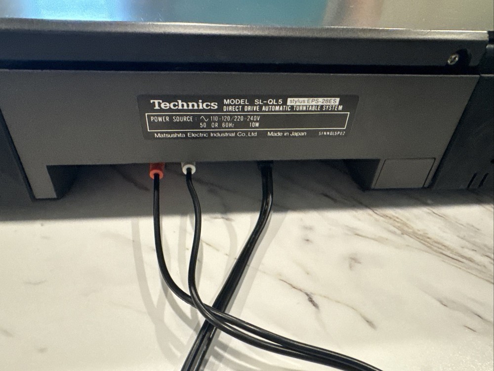 Technics Automatic Turntable System SL-QL5 Quartz Direct Drive