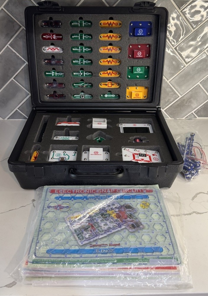 Snap Circuits Deluxe Light and Sound Combo