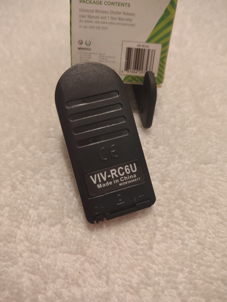 Vivitar VIV-RC6 ~ Universal Wireless Shutter Release (Black) ~ Open Box ~ NEW