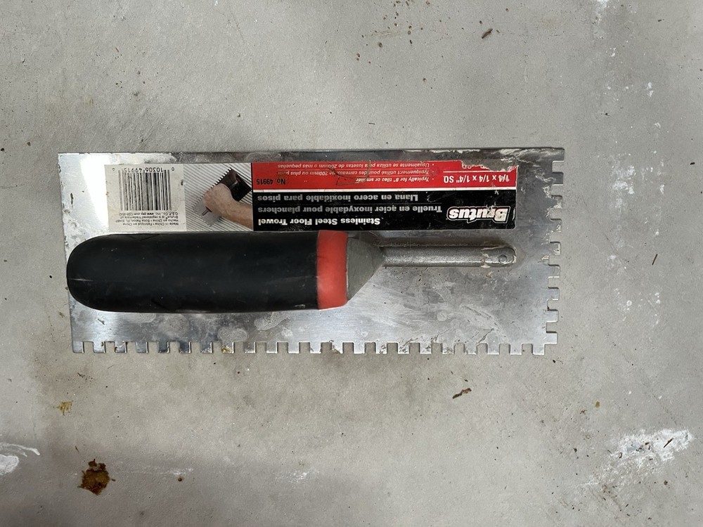 Brutus Floor Trowel