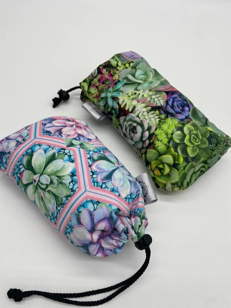 Succulent Padded Drawstring Pipe Bag
