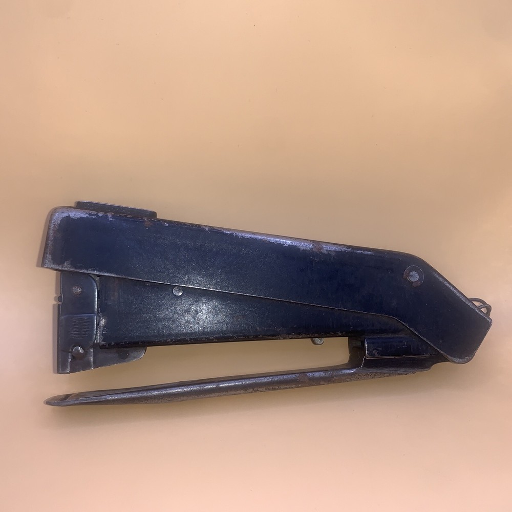 VINTAGE BOSTITCH MODEL B5P FASTENER COMBO STAPLER & TACKER B121