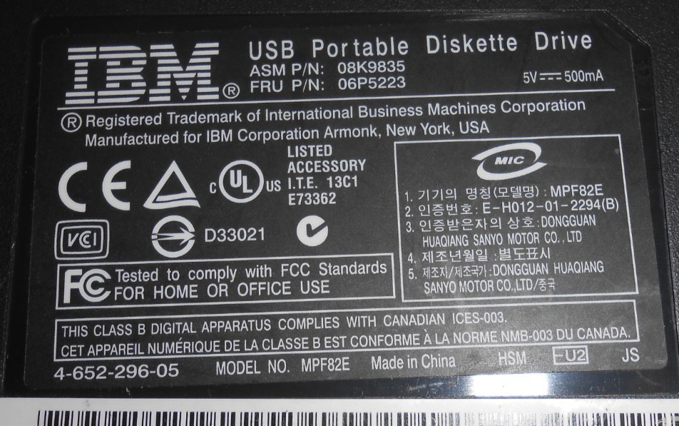 2004 IBM USB Portable Diskette Drive Floppy Disk 3.5” MPF82E
