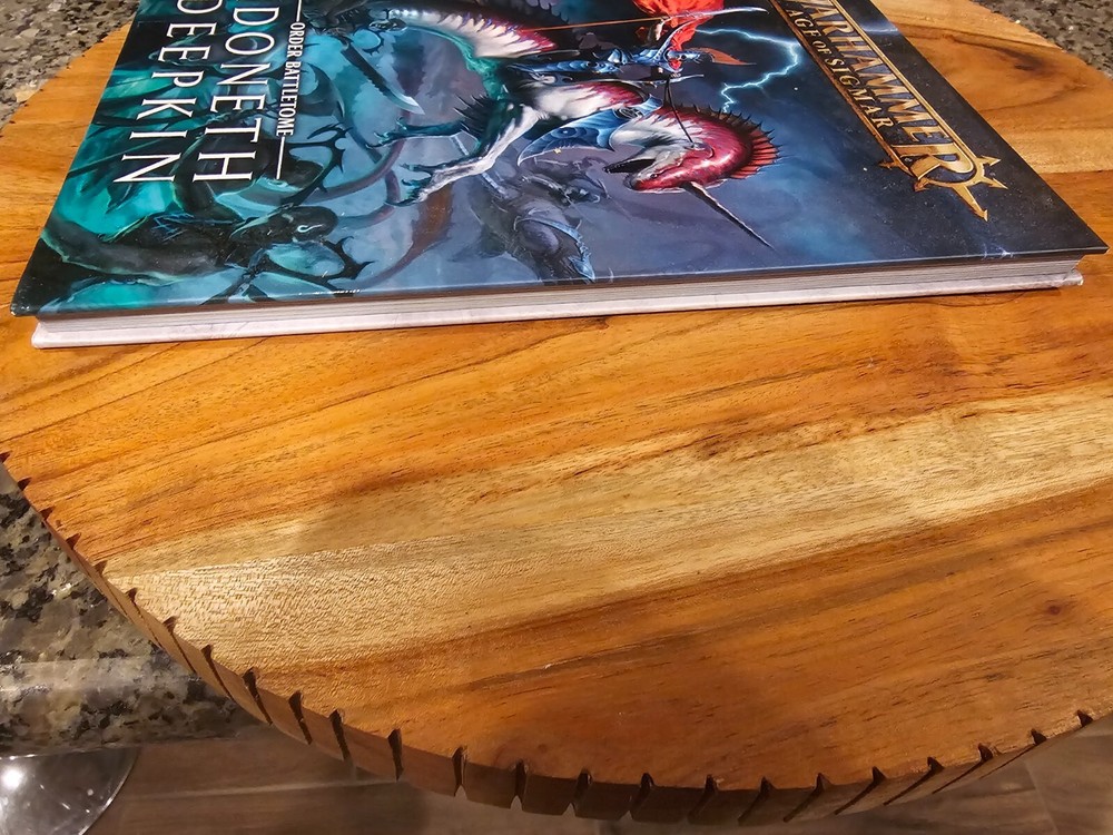 Warhammer 40K - Idoneth Deepkin Battletome - HARDBACK Games Workshop