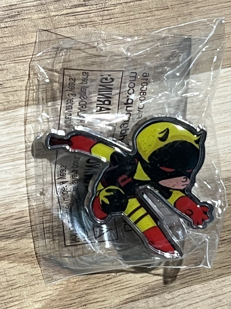 Marvel Unlimited Comics Limited Edition Yellow Daredevil Pin & Sam Wilson Patch