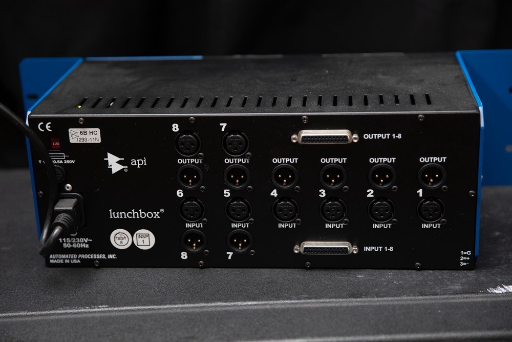 API 500 6B 6-slot 500 Series Lunchbox