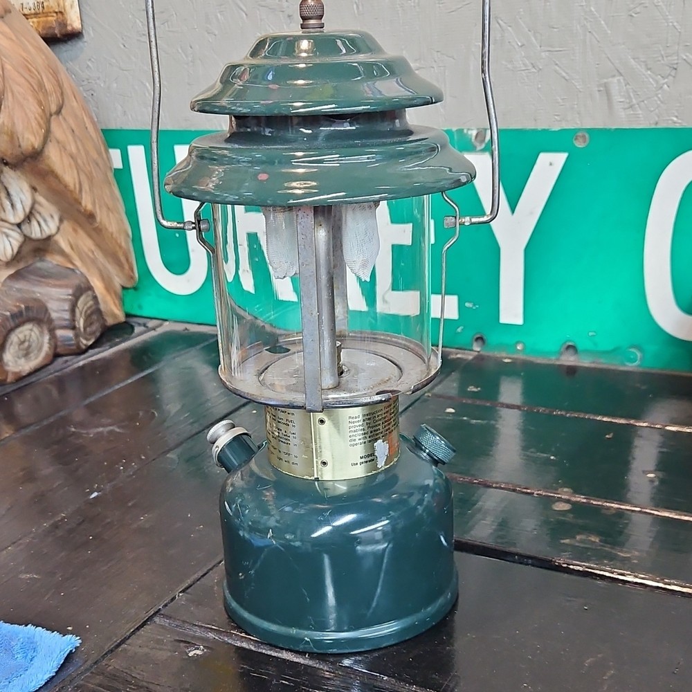 Coleman CL2 Adjustable Lantern
