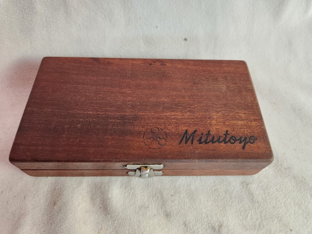 Mitutoyo Indicating Micrometer 0-1” 510-202 .0001" Resolution