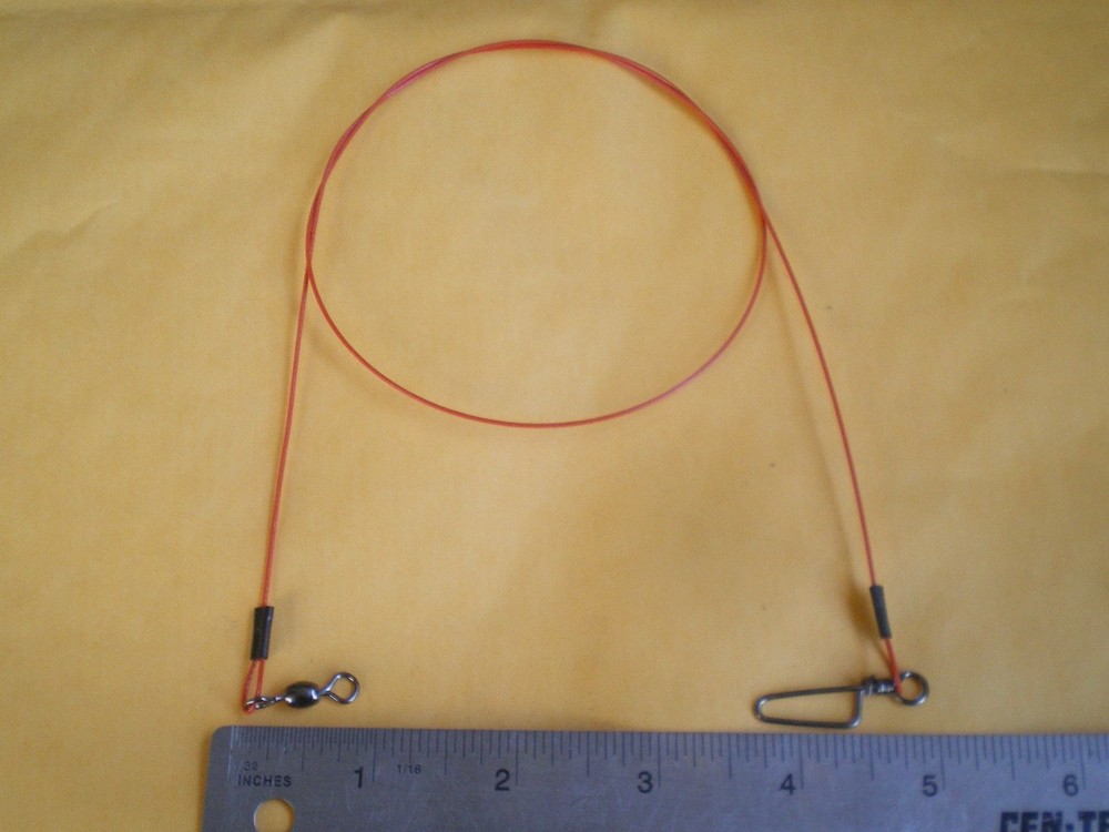 30 PCS S.S. WIRE SPINNER LEADER 12" 100 LBS TEST/COASTLOCK SNAP/MULTICOLOR PACK