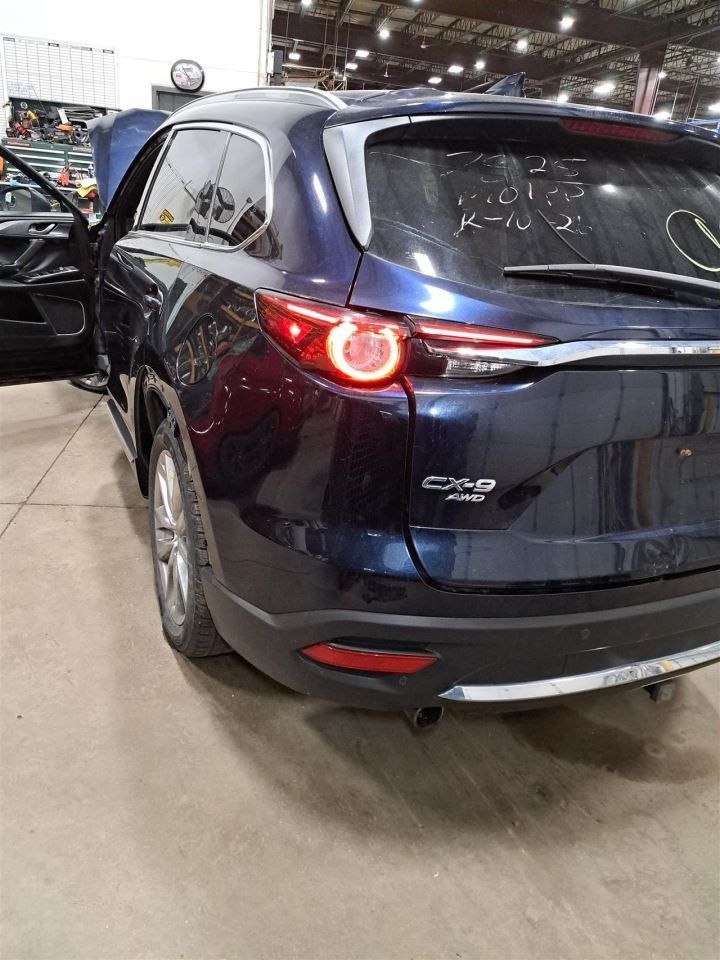 2016 Cx-9 Amplifier Sku#4408185