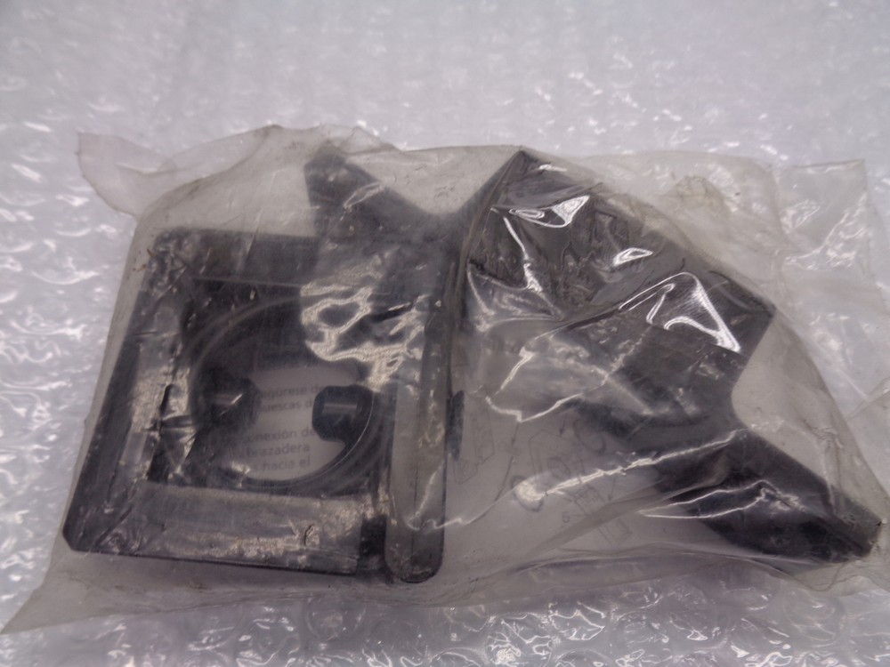 SPEEDAIRE 4ZK36 SPEED CLAMP W/BRACKET NSMP