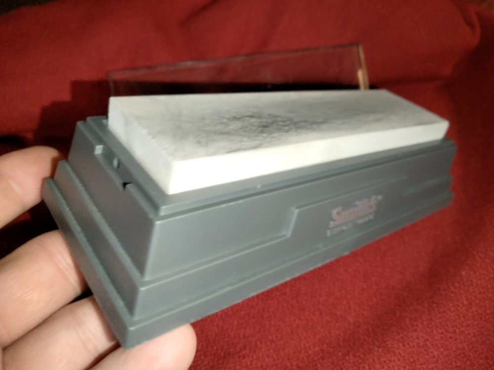 Smith's 6" fine knife sharpening stone with plastic case stand