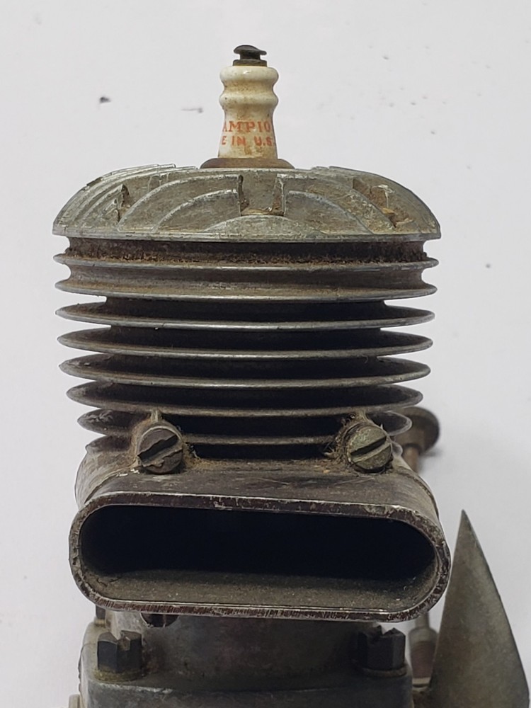 Vintage Anderson Spitfire 6100 Series Ignition/Spark Model Plane Engine