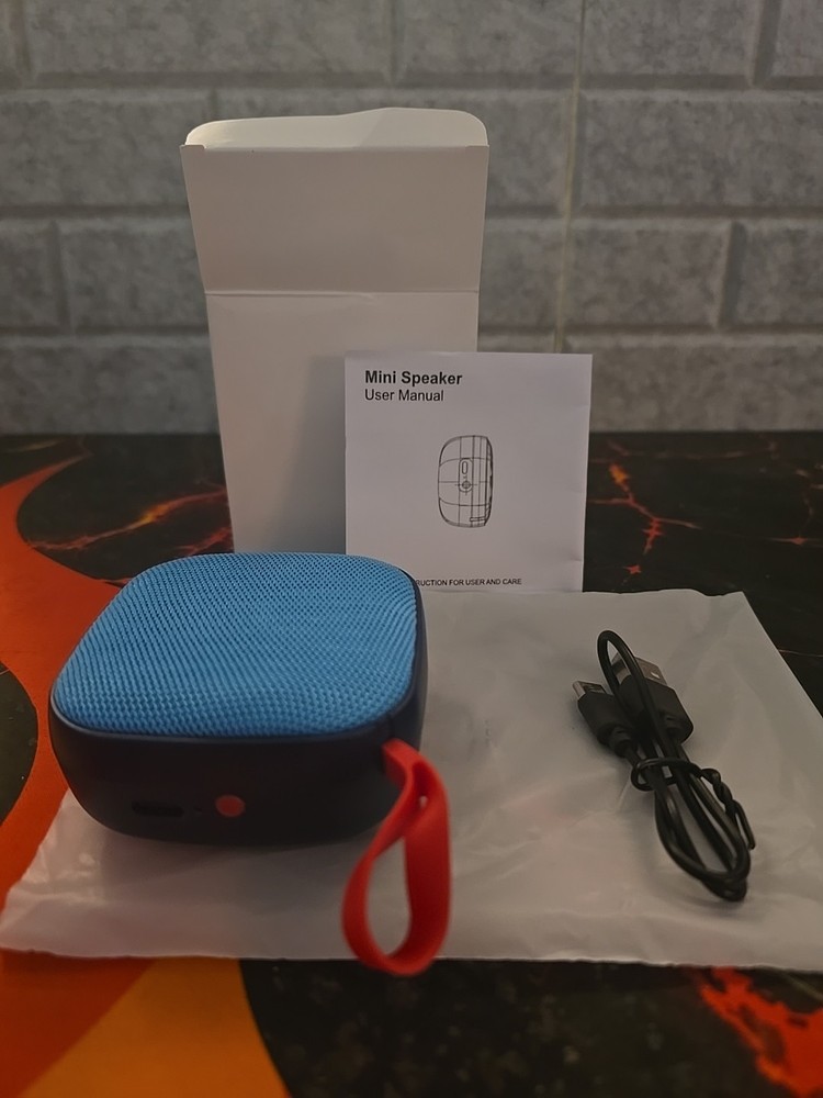 Lowes Employee Appreciation, Mini Bluetooth Speaker With USB Cable, Instructions